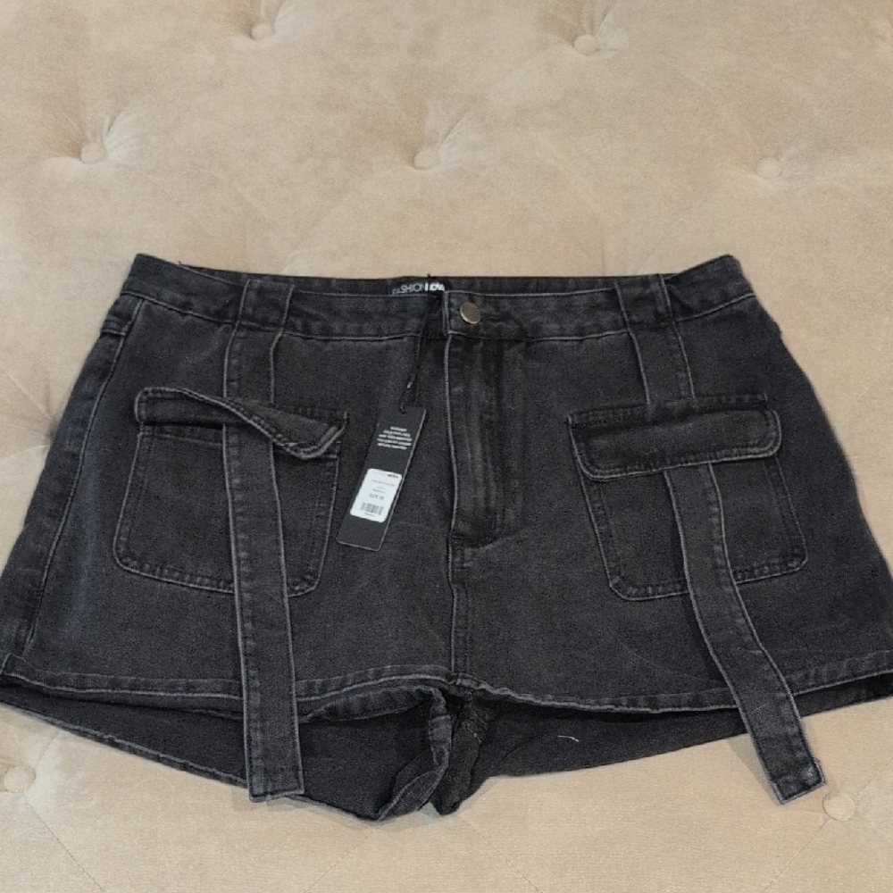 Fashion Nova Charcoal Cargo Shorts